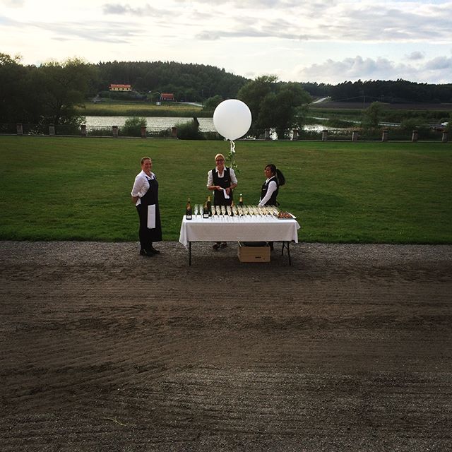 Så vackert bröllop på Svartsjö Slott i fredags!